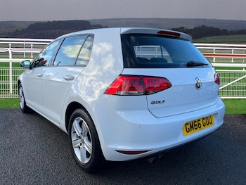 Used Volkswagen Golf 2017 for sale - 77006306: Photo