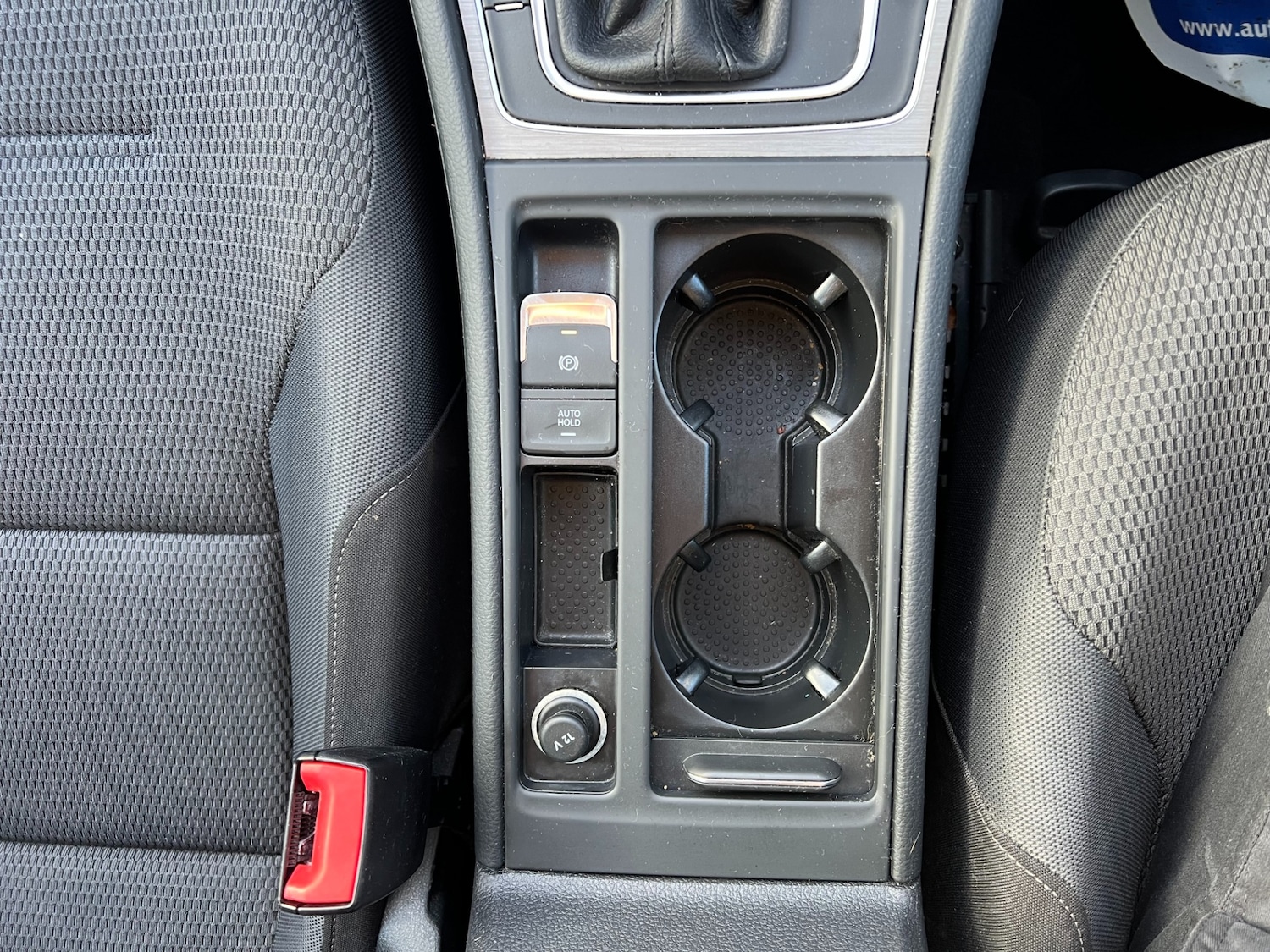 Used Volkswagen Golf 2017 for sale - 77006306: Photo 32