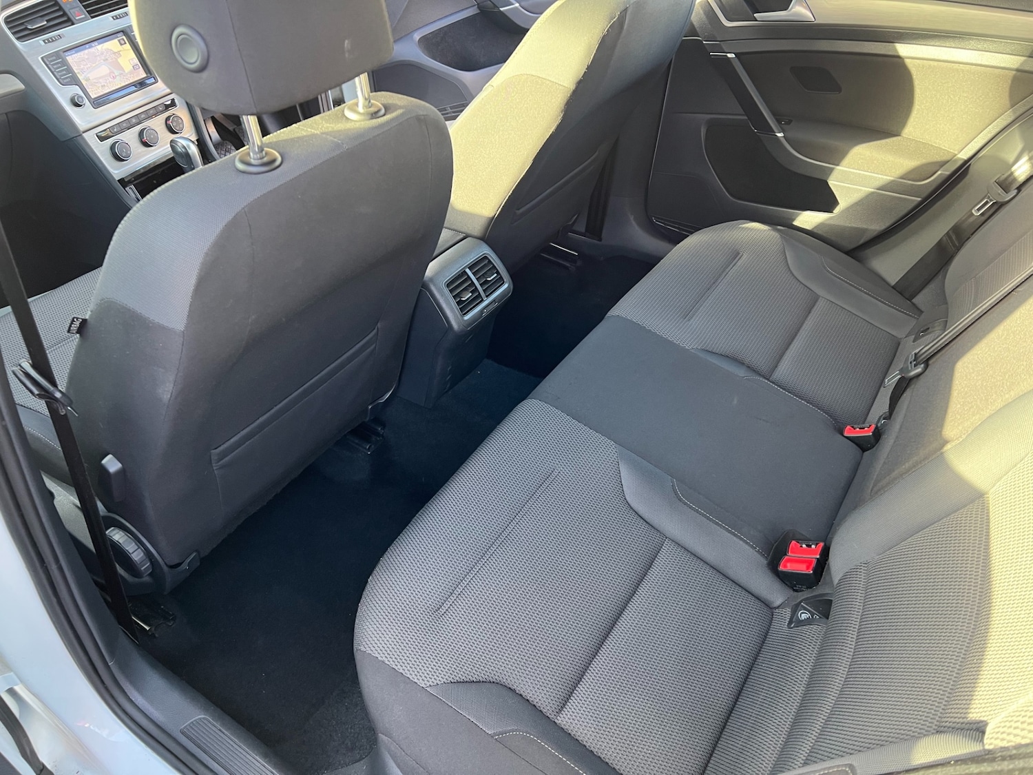 Used Volkswagen Golf 2017 for sale - 77006306: Photo 38