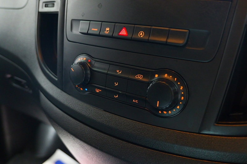 Used Mercedes-Benz Vito for sale - 77328693: Photo 31