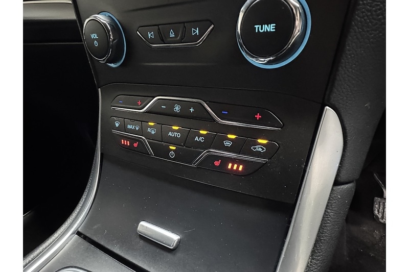 Used Ford Edge 2017 for sale - 77896735: Photo 62