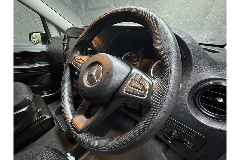 Used Mercedes-Benz Vito 2018 for sale - 77902505: Photo 35