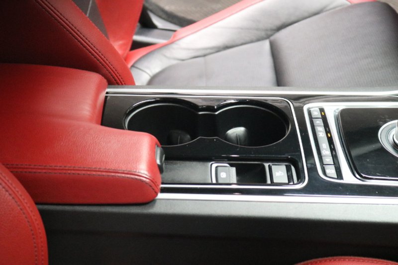 Used Jaguar XE 2015 for sale - 77283759: Photo 31