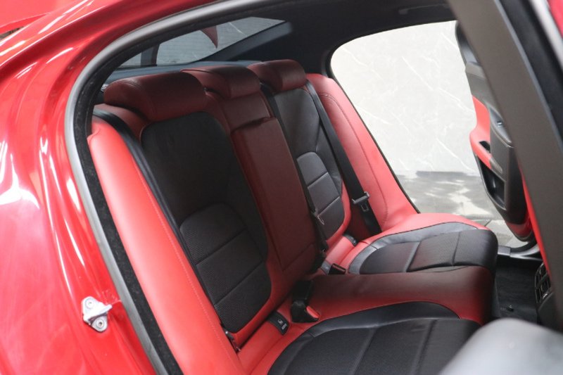 Used Jaguar XE 2015 for sale - 77283759: Photo 35