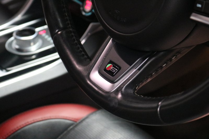 Used Jaguar XE 2015 for sale - 77283759: Photo 38