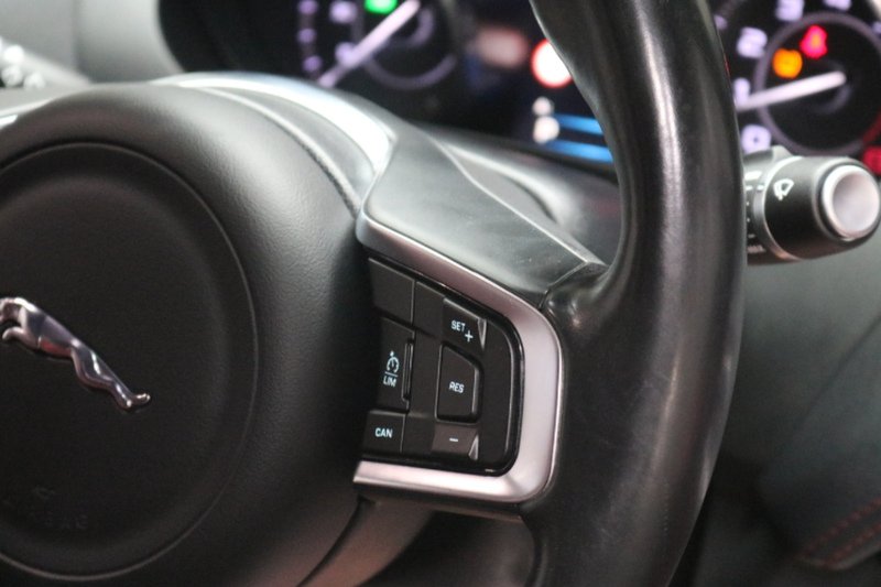 Used Jaguar XE 2015 for sale - 77283759: Photo 42