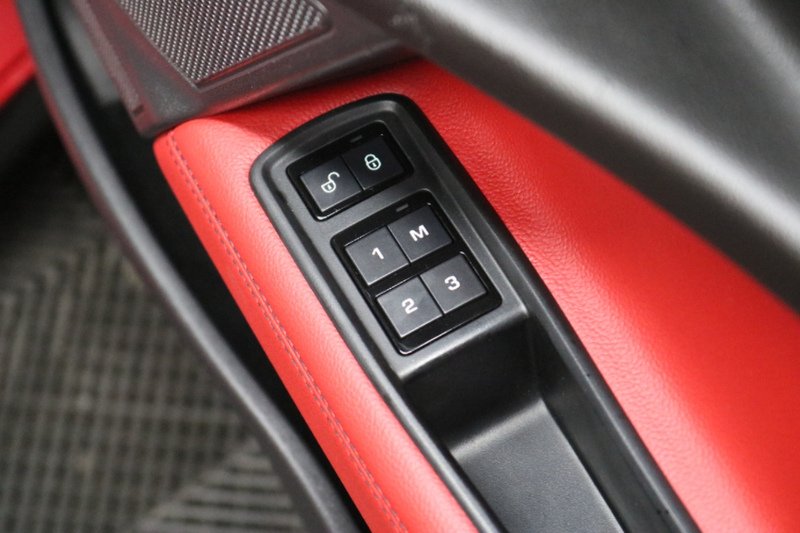 Used Jaguar XE 2015 for sale - 77283759: Photo 44