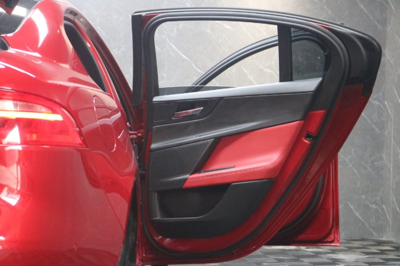 Used Jaguar XE 2015 for sale - 77283759: Photo 48