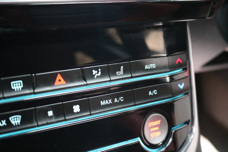 Used Jaguar XE 2015 for sale - 77283759: Photo 51