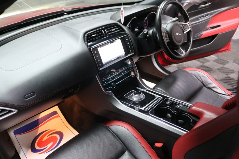 Used Jaguar XE 2015 for sale - 77283759: Photo 64