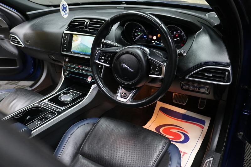 Used Jaguar XE 2016 for sale - 77328676: Photo 34