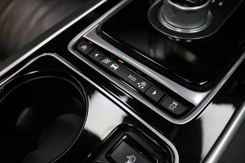 Used Jaguar XE 2016 for sale - 77328676: Photo 45