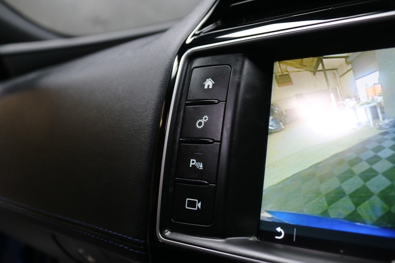 Used Jaguar XE 2016 for sale - 77328676: Photo 48