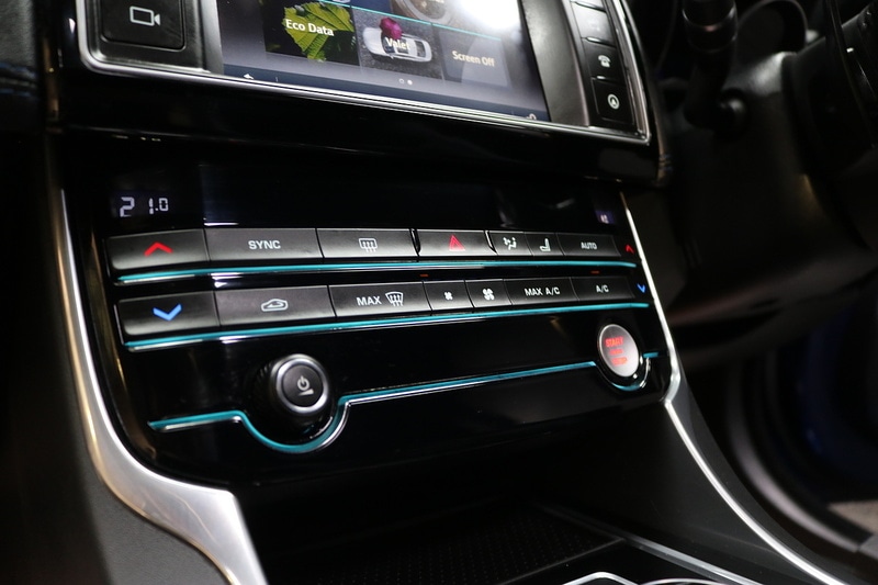 Used Jaguar XE 2016 for sale - 77328676: Photo 66