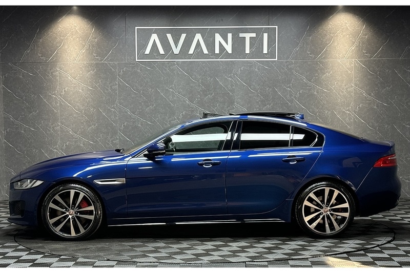 Used Jaguar XE 2016 for sale - 77328676: Photo 7