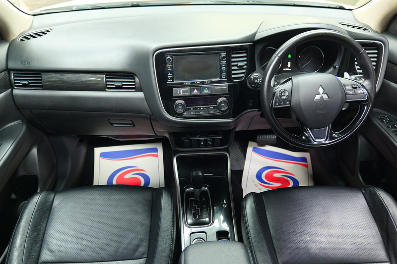 Used Mitsubishi Outlander 2018 for sale - 77140301: Photo 45