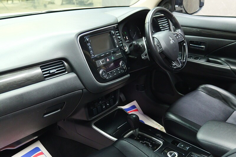 Used Mitsubishi Outlander 2018 for sale - 77140301: Photo 48