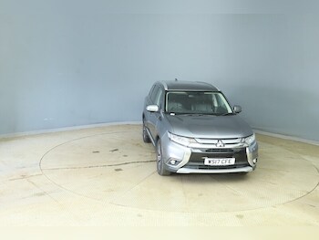 Used Mitsubishi Outlander 2017 for sale - 78402051: Photo