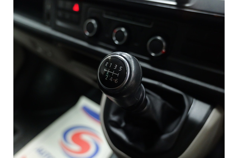 Used Volkswagen Transporter 2018 for sale - 77027692: Photo 18