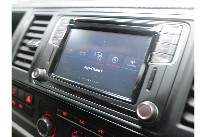 Used Volkswagen Transporter 2018 for sale - 77027692: Photo 30