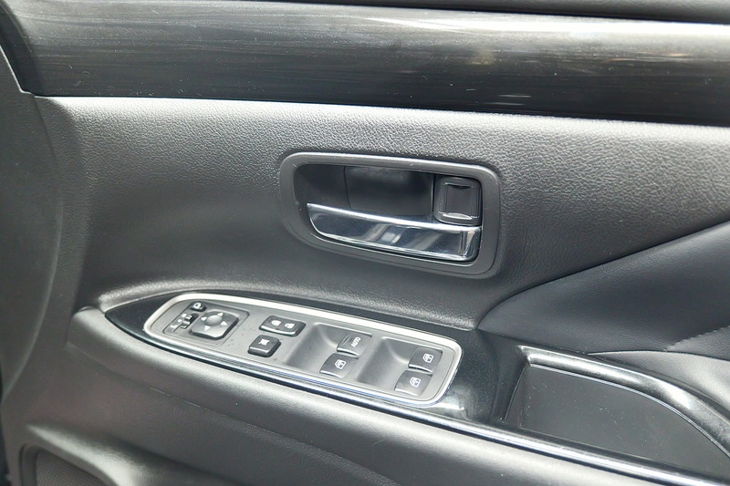 Used Mitsubishi Outlander 2018 for sale - 77027631: Photo 17