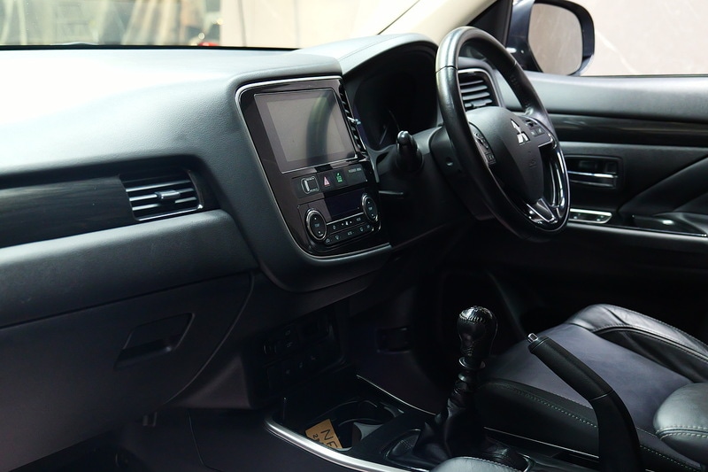 Used Mitsubishi Outlander 2018 for sale - 77027631: Photo 48