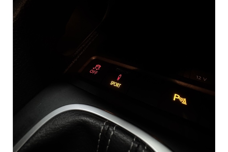 Used Volkswagen Scirocco 2018 for sale - 77465267: Photo 36