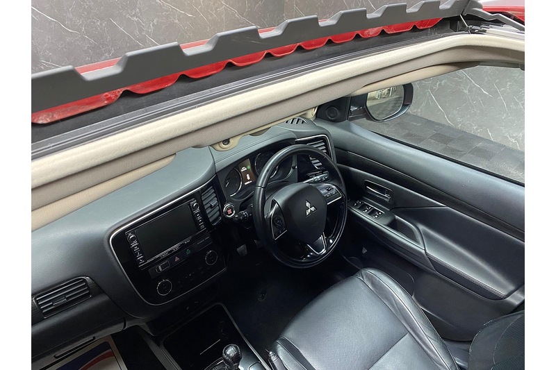 Used Mitsubishi Outlander 2017 for sale - 77422924: Photo 23