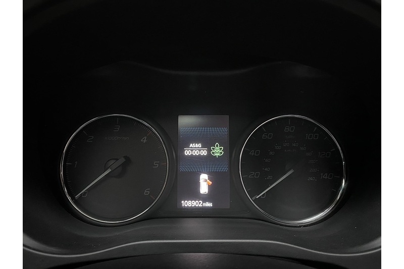 Used Mitsubishi Outlander 2017 for sale - 77422924: Photo 25