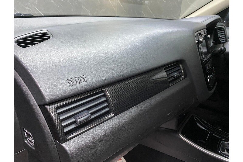 Used Mitsubishi Outlander 2017 for sale - 77422924: Photo 42