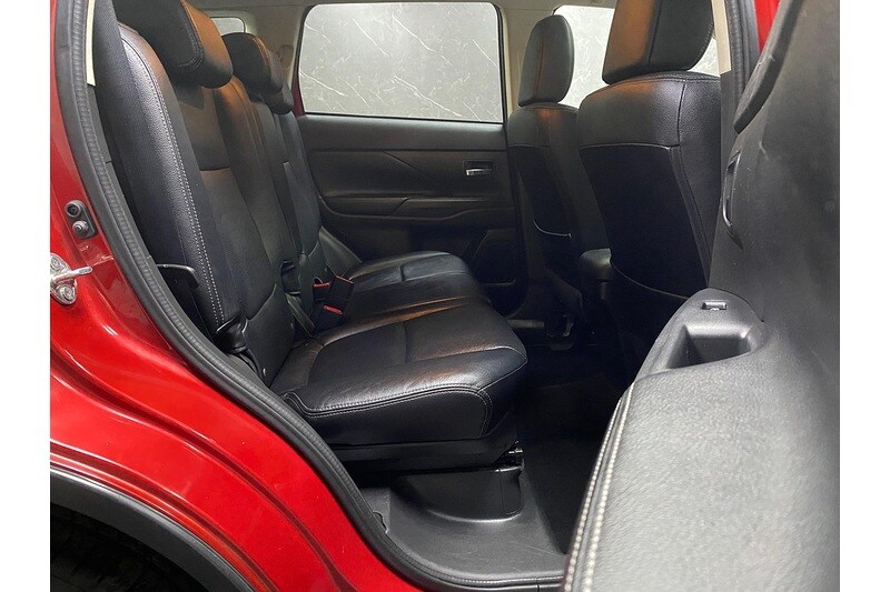 Used Mitsubishi Outlander 2017 for sale - 77422924: Photo 45