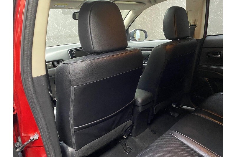 Used Mitsubishi Outlander 2017 for sale - 77422924: Photo 46