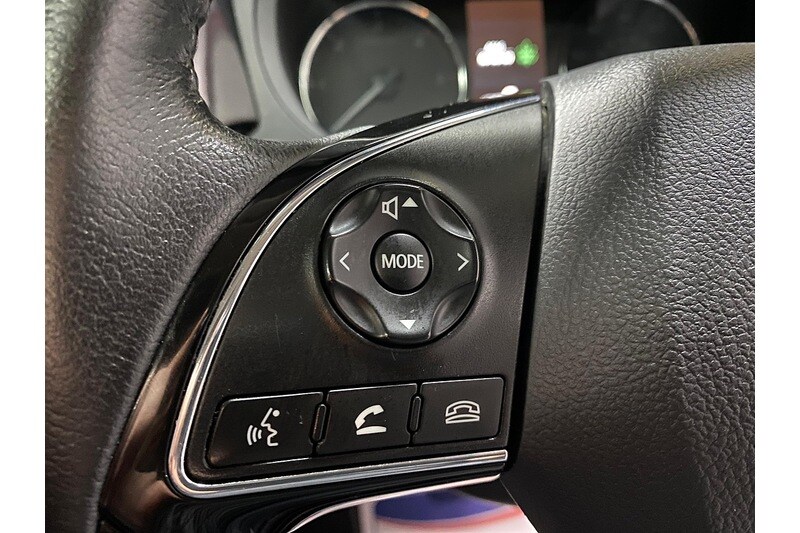 Used Mitsubishi Outlander 2017 for sale - 77422924: Photo 54