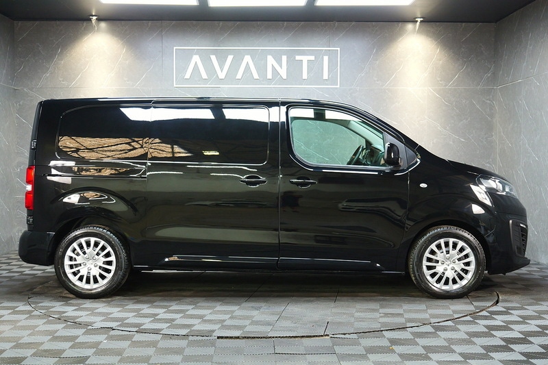 Used Vauxhall Vivaro 2023 for sale - 77027652: Photo 3