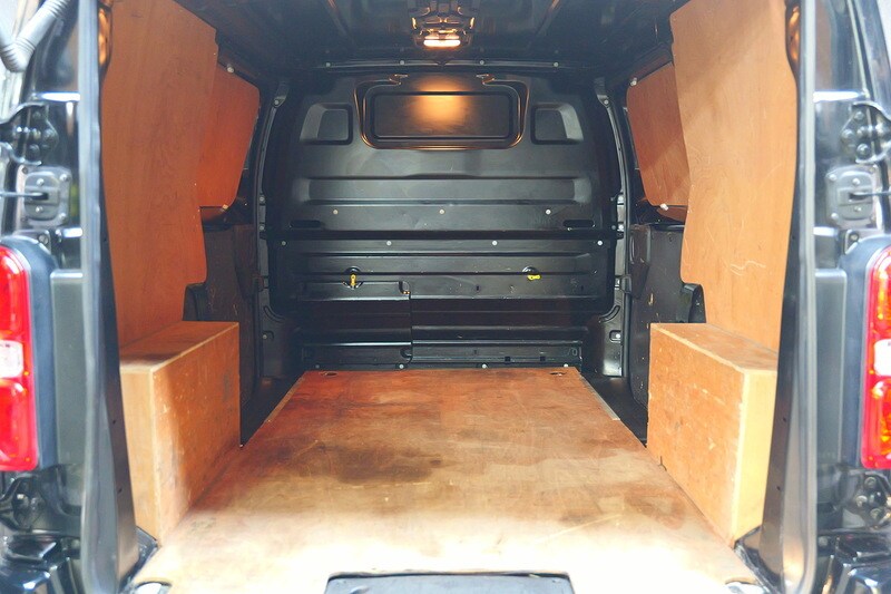 Used Vauxhall Vivaro 2023 for sale - 77027652: Photo 31