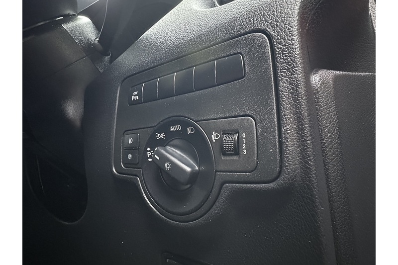 Used Mercedes-Benz Vito 2020 for sale - 77328703: Photo 28