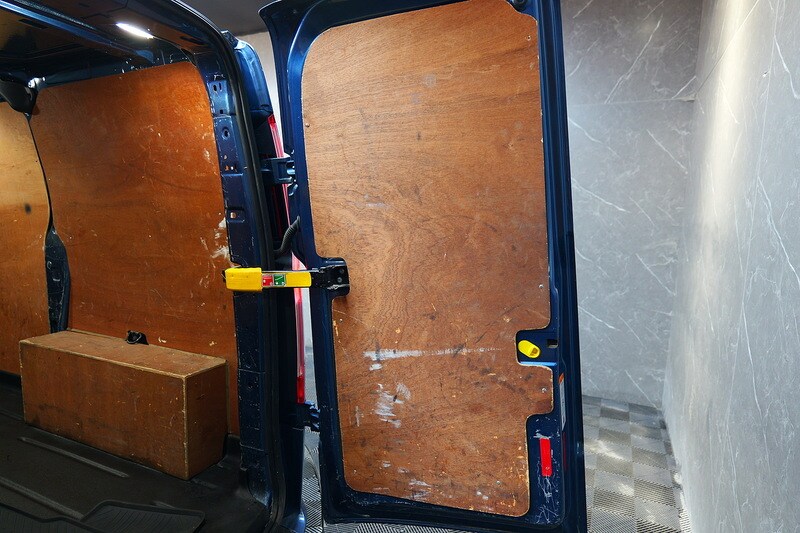 Used Ford Transit Custom 2020 for sale - 77027611: Photo 38