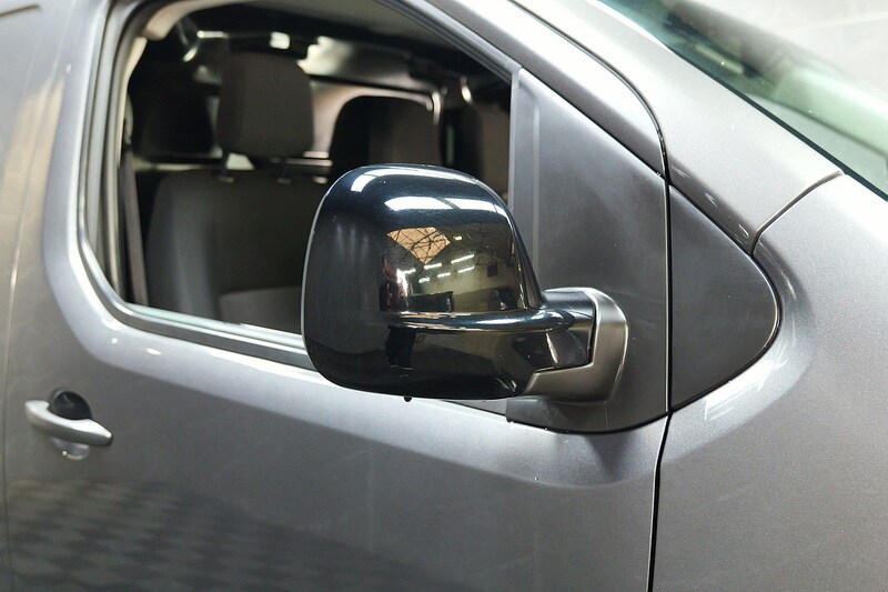 Used Vauxhall Vivaro 2022 for sale - 77027661: Photo 13