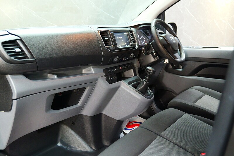 Used Vauxhall Vivaro 2022 for sale - 77027661: Photo 41