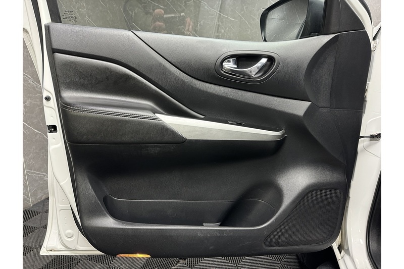 Used Nissan Navara 2016 for sale - 77579517: Photo 35