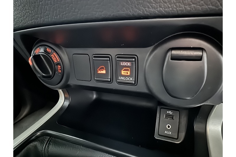 Used Nissan Navara 2016 for sale - 77579517: Photo 46