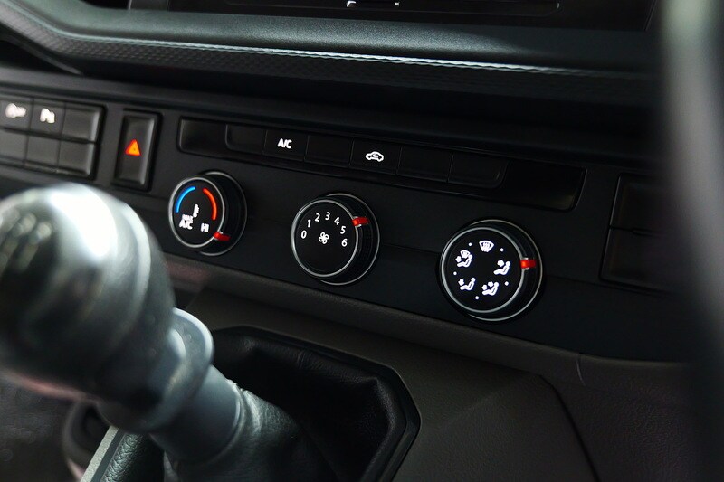 Used Volkswagen Transporter 2022 for sale - 77027604: Photo 27