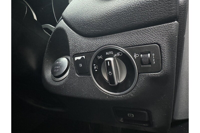 Used Mercedes-Benz CLA 2018 for sale - 77530272: Photo 32