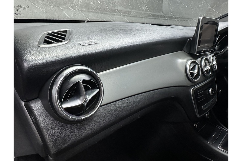 Used Mercedes-Benz CLA 2018 for sale - 77530272: Photo 44