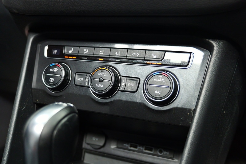 Used Volkswagen Tiguan 2018 for sale - 77027719: Photo 32