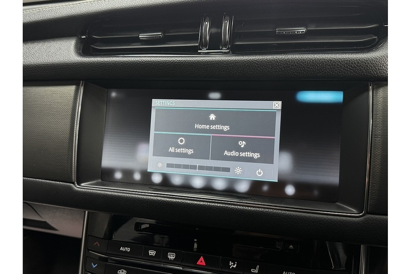 Used Jaguar XF 2017 for sale - 77027672: Photo 44