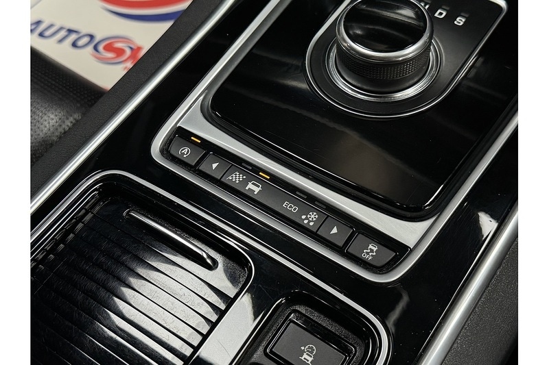 Used Jaguar XF 2017 for sale - 77027672: Photo 50