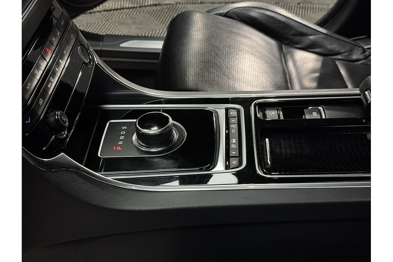 Used Jaguar XF 2017 for sale - 77027672: Photo 65