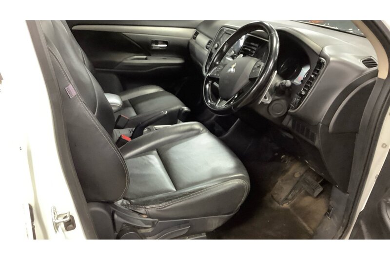 Used Mitsubishi Outlander 2015 for sale - 77027671: Photo 11