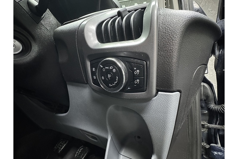 Used Ford Transit Custom 2017 for sale - 77422901: Photo 34